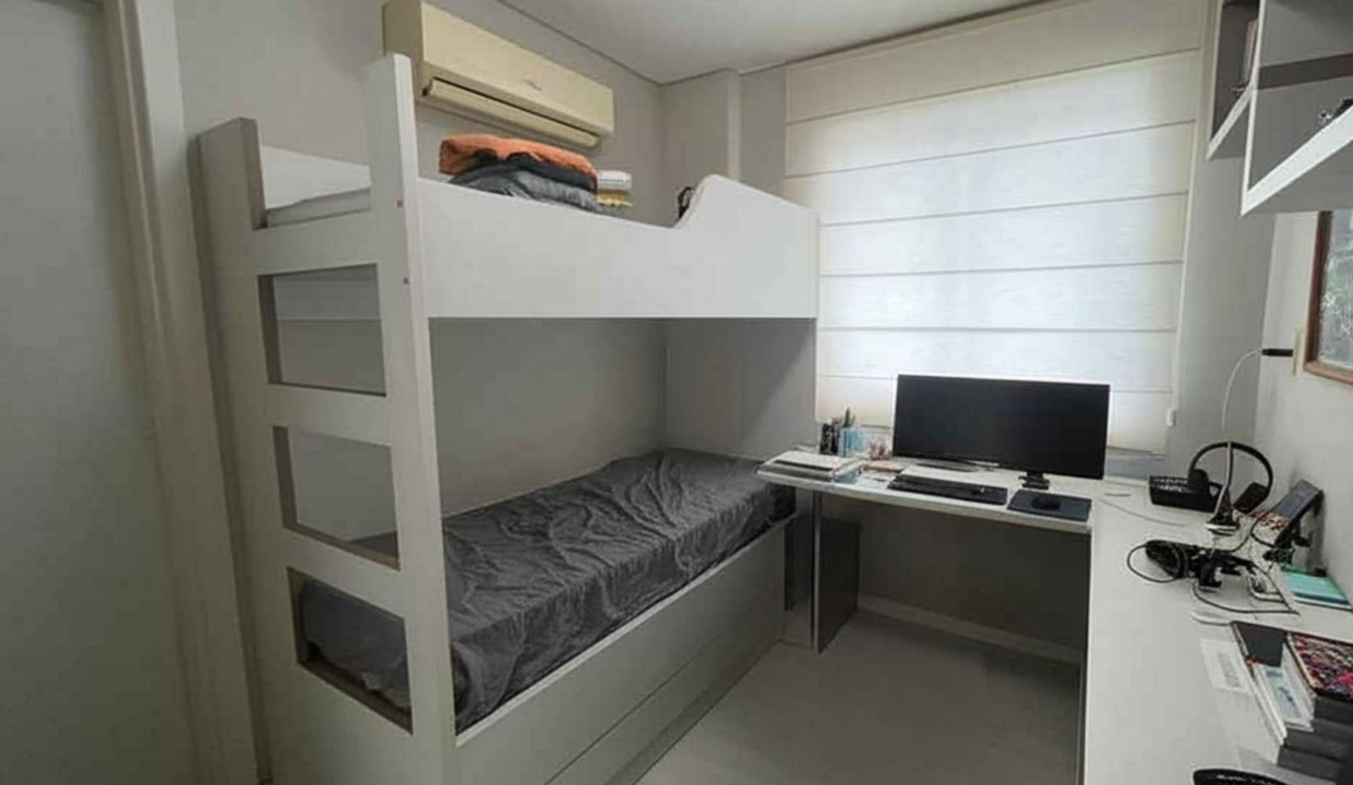 1748614075086_gemini-generated-image-554hlf554hlf554h-clietec