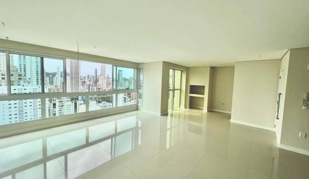 1750970799185_00-cd4318a9235b0c27df7fbcd77deeb4a2-clietec